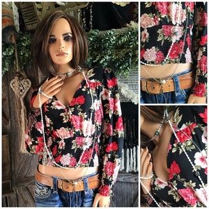 American Eagle Outfitters Black Floral Smock Crop Top